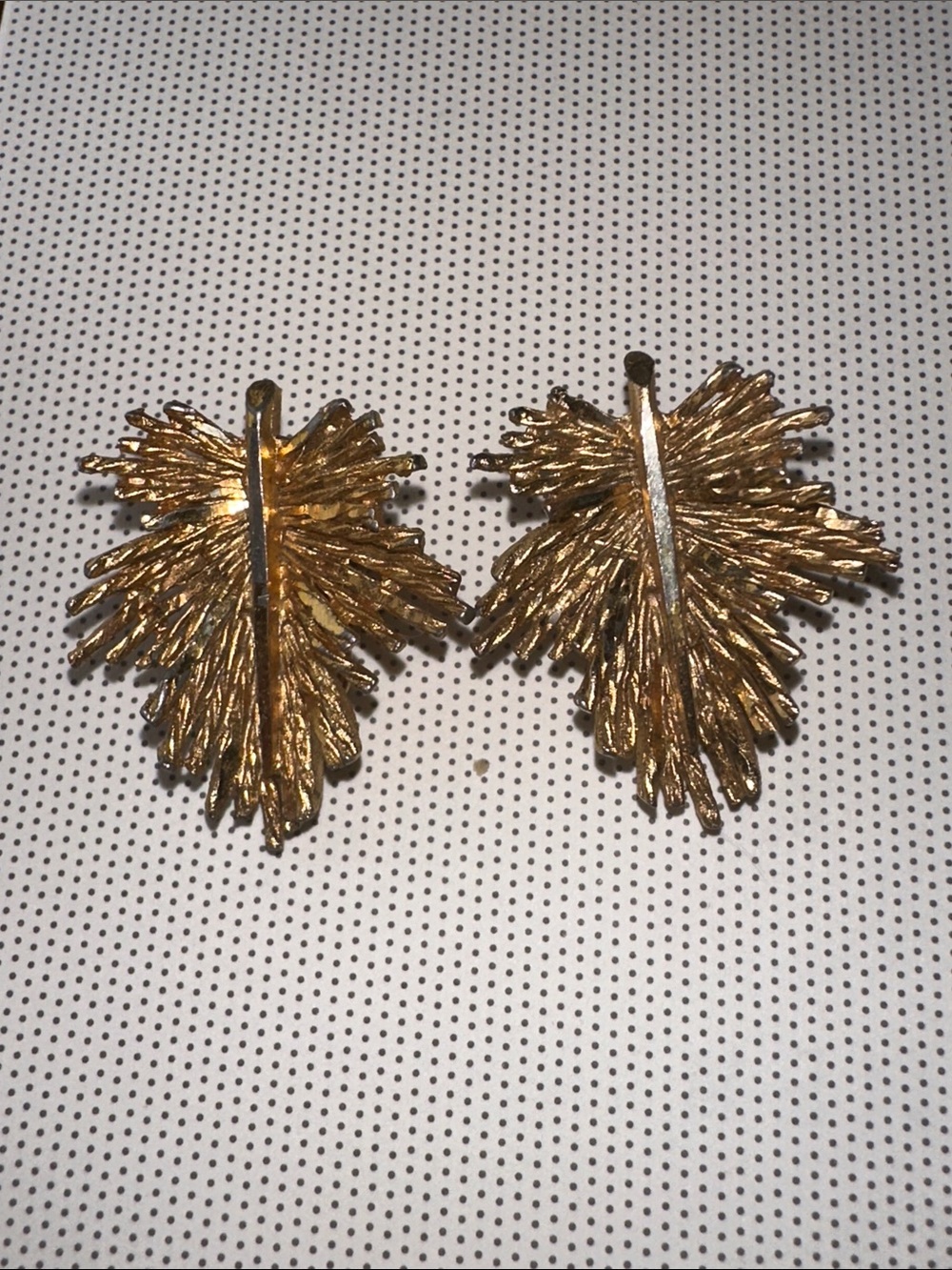 Vintage Gold tone Leaf Statement Clip-On Earrings
